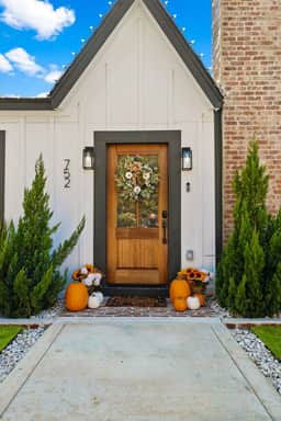 5-Star Family-Friendly 3BR Walk to Pearl Riverwalk