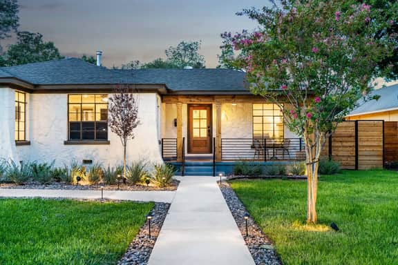 Stylish, Charming Home In The Heart of San Antonio