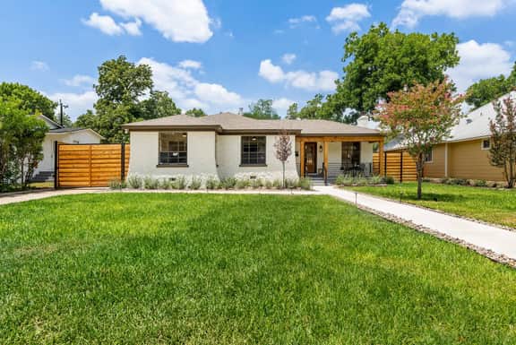 Stylish, Charming Home In The Heart of San Antonio