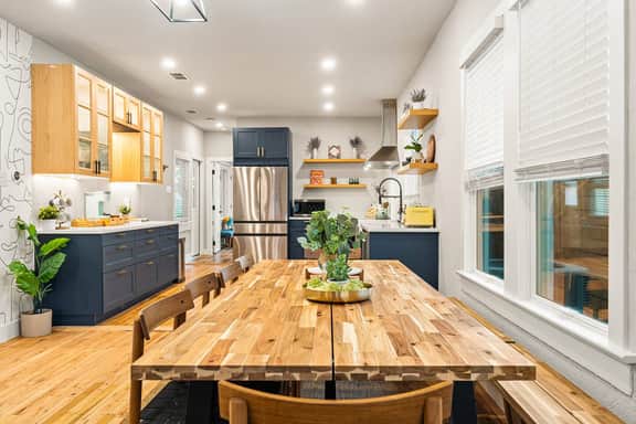 5-Star Family-Friendly 3BR Walk to Pearl Riverwalk