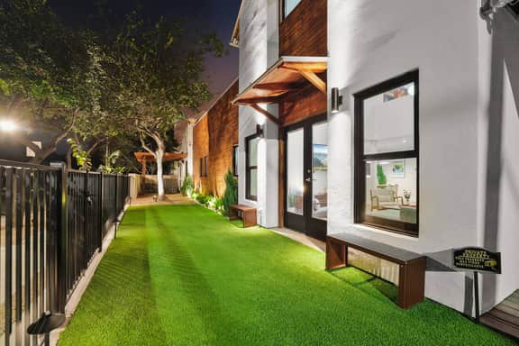 NEW #1 Downtown SA House-Walk to Tower & Alamodome - Image 5