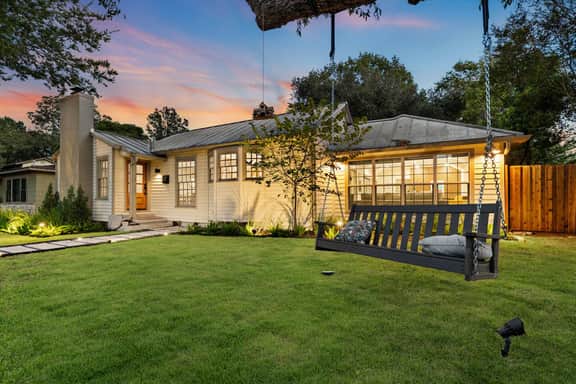 #1 Large Family Home in the Heart of Alamo Heights - Image 4