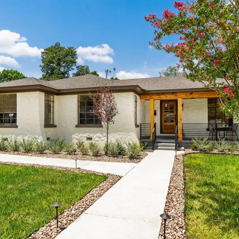 Stylish, Charming Home In The Heart of San Antonio